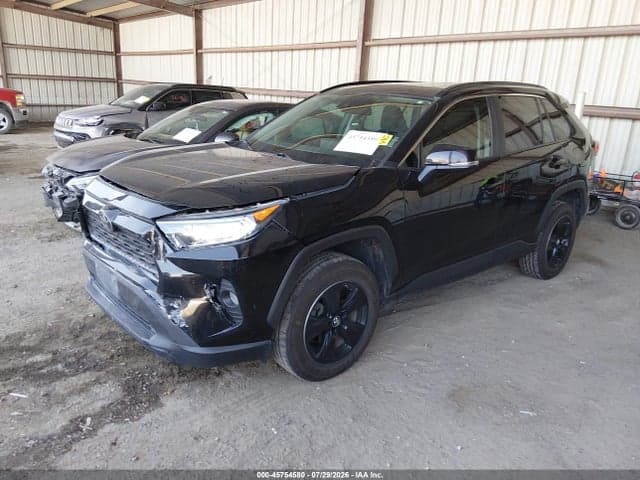 2019 TOYOTA RAV4 XLE 2