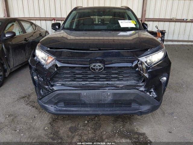 2019 TOYOTA RAV4 XLE 6