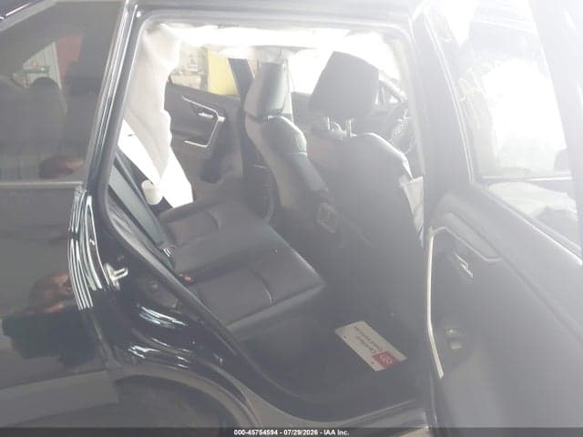 2021 TOYOTA RAV4 LIMITED 8