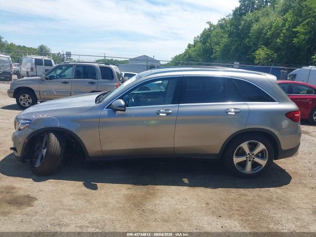 2019 MERCEDES-BENZ GLC 300 4MATIC 14