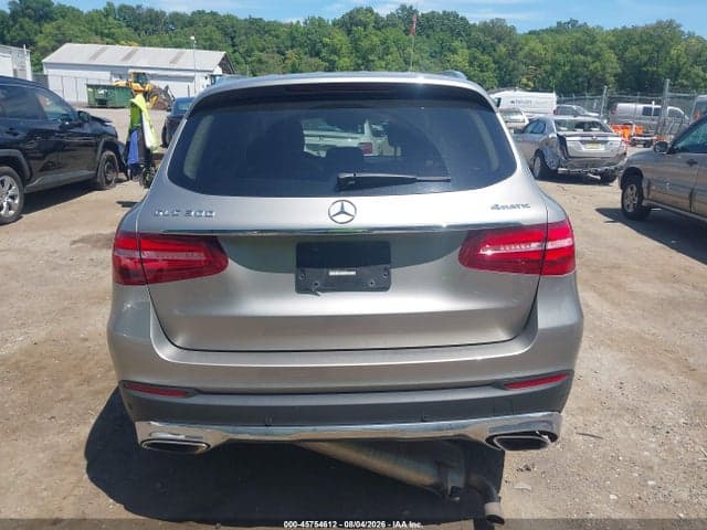 2019 MERCEDES-BENZ GLC 300 4MATIC 16