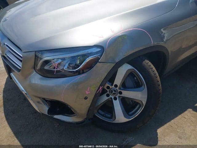 2019 MERCEDES-BENZ GLC 300 4MATIC 6