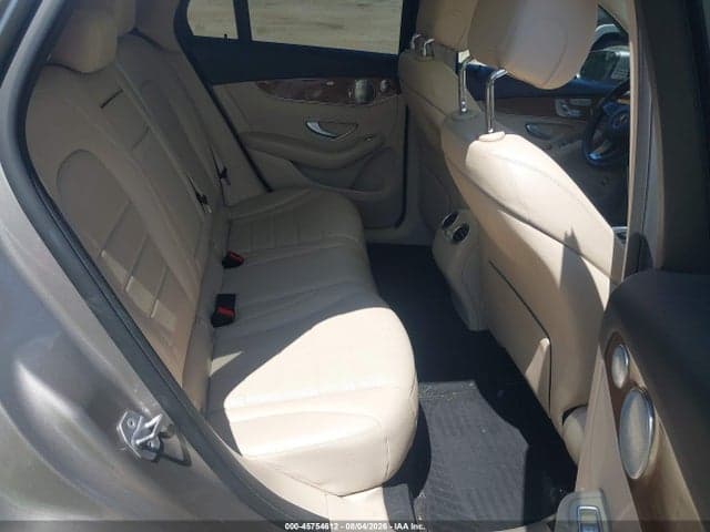 2019 MERCEDES-BENZ GLC 300 4MATIC 8