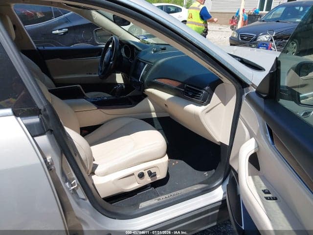 2017 MASERATI LEVANTE 5