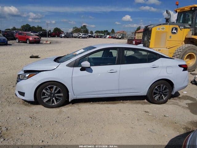 2025 NISSAN VERSA 1.6 SV 15