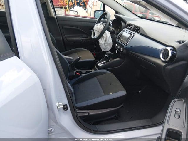 2025 NISSAN VERSA 1.6 SV 5