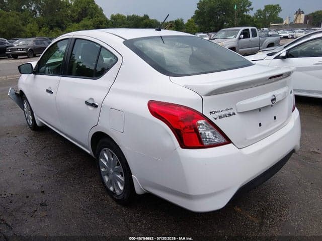 2017 NISSAN VERSA 1.6 SV 3