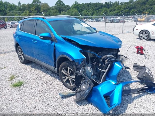 2017 TOYOTA RAV4 XLE 1