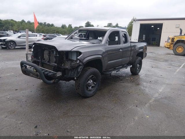 2017 TOYOTA TACOMA SR 2