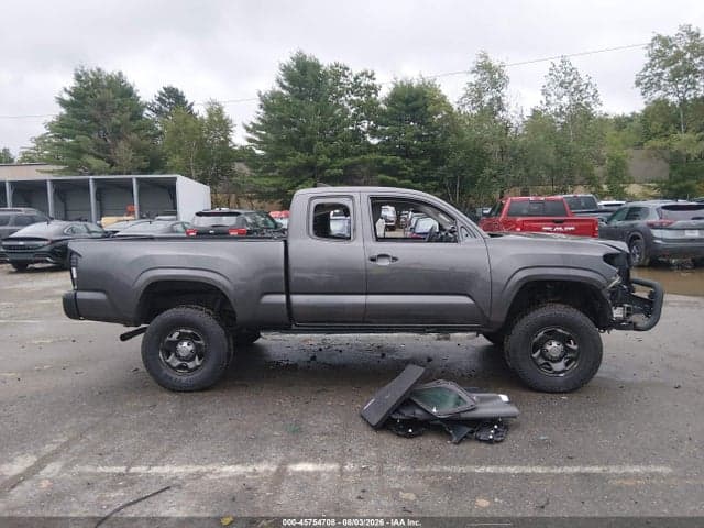 2017 TOYOTA TACOMA SR 14