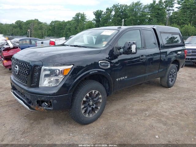 2017 NISSAN TITAN PRO-4X 2