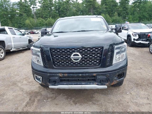 2017 NISSAN TITAN PRO-4X 12