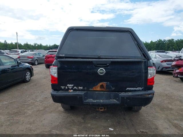 2017 NISSAN TITAN PRO-4X 16