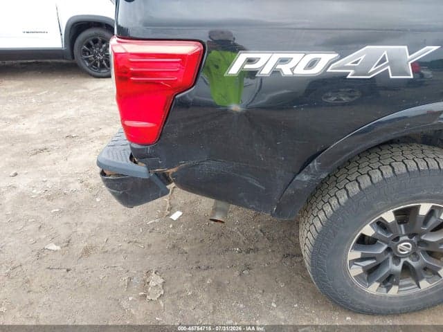 2017 NISSAN TITAN PRO-4X 17