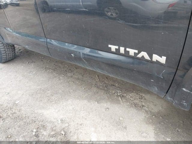 2017 NISSAN TITAN PRO-4X 19