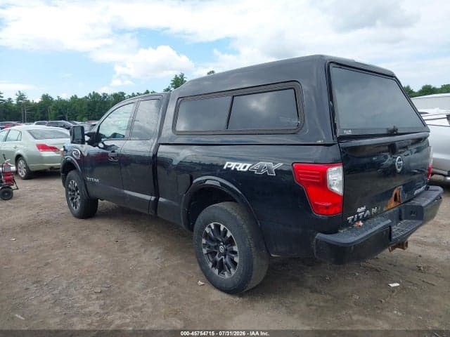 2017 NISSAN TITAN PRO-4X 3