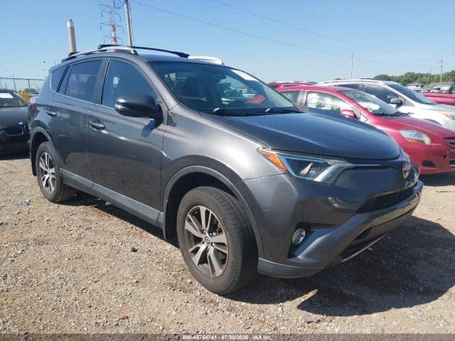 2017 TOYOTA RAV4 XLE 1
