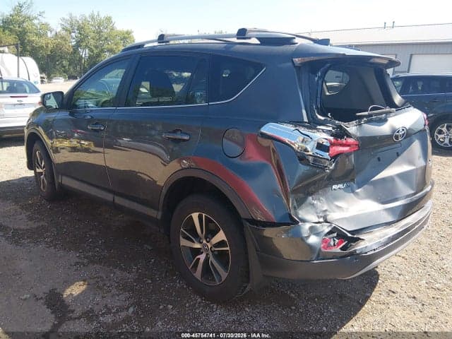 2017 TOYOTA RAV4 XLE 3