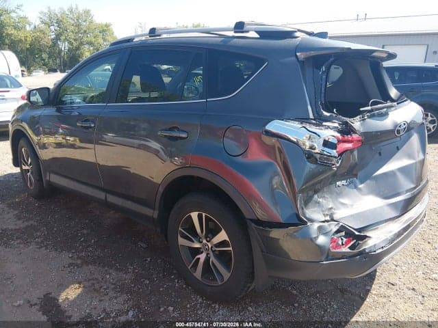 2017 TOYOTA RAV4 XLE 6