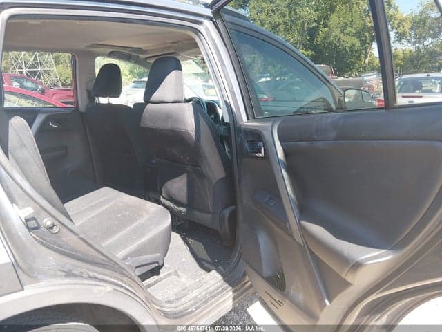 2017 TOYOTA RAV4 XLE 8
