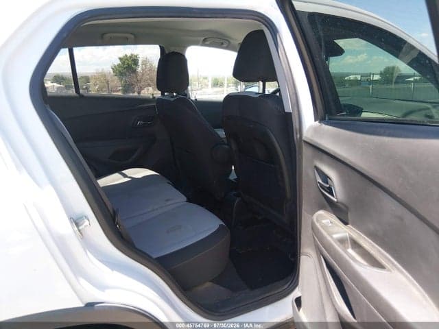 2019 CHEVROLET TRAX LS 8