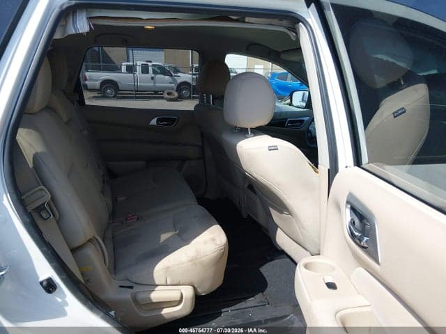 2017 NISSAN PATHFINDER S 8