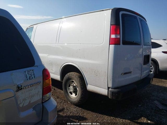 2017 CHEVROLET EXPRESS G2500 3