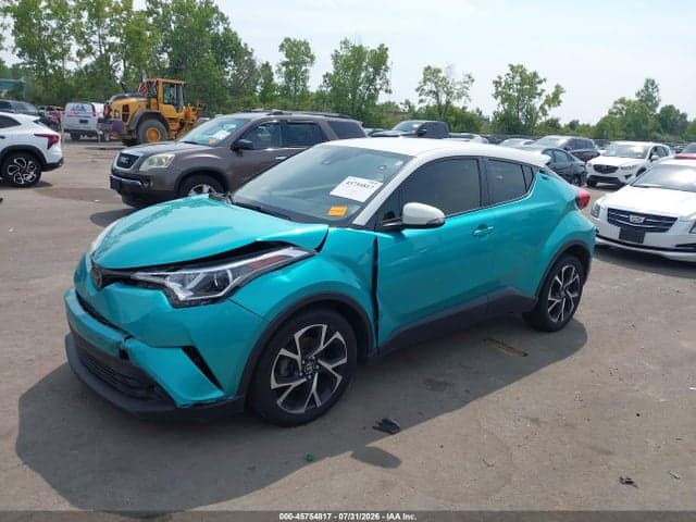 2018 TOYOTA C-HR XLE 2