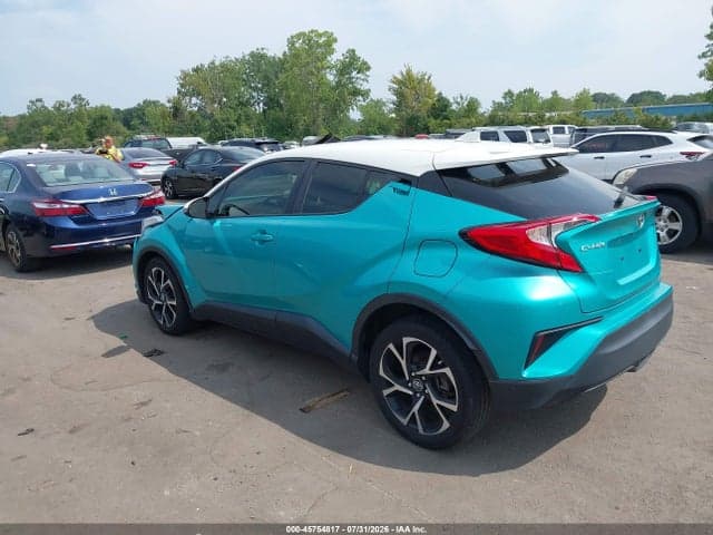 2018 TOYOTA C-HR XLE 3