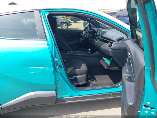 2018 TOYOTA C-HR XLE 5