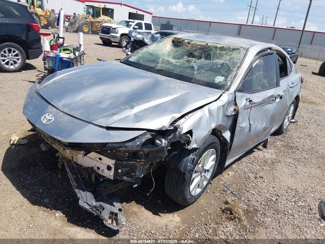 2025 TOYOTA CAMRY LE 2