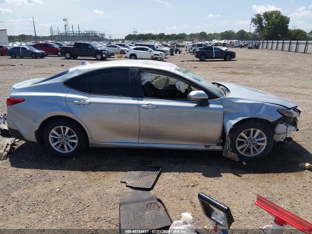 2025 TOYOTA CAMRY LE 13