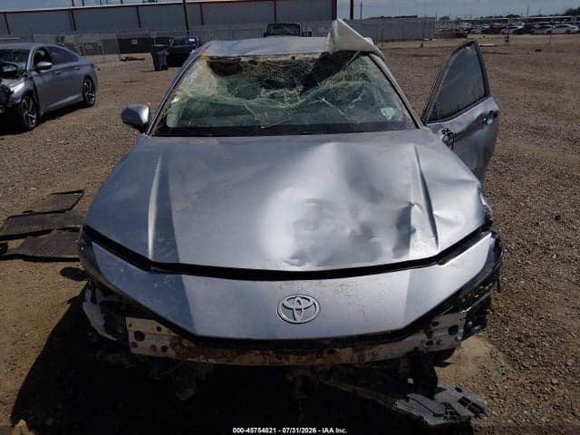 2025 TOYOTA CAMRY LE 6