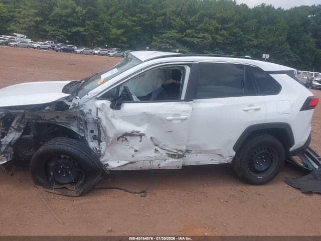 2020 TOYOTA RAV4 LE 14
