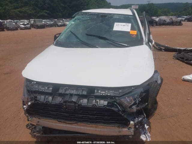 2020 TOYOTA RAV4 LE 6
