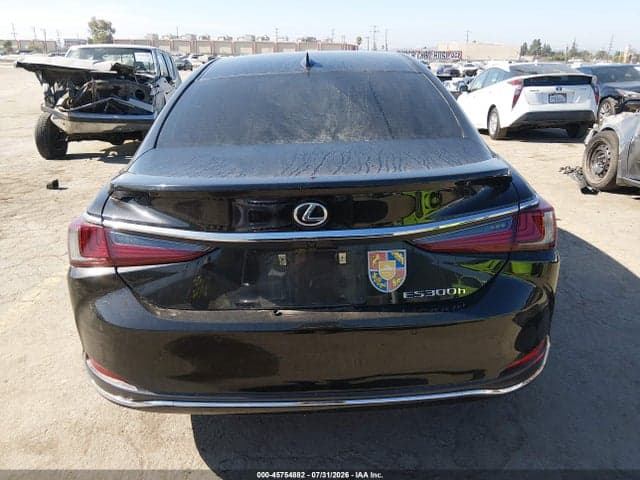 2024 LEXUS ES 300H 16