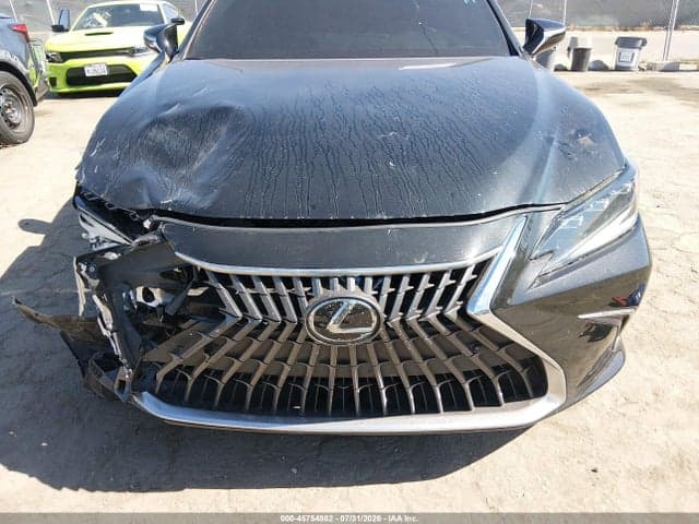 2024 LEXUS ES 300H 17