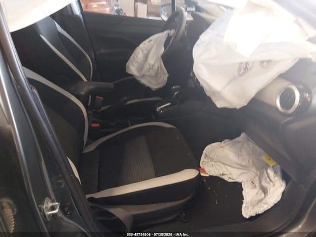 2020 NISSAN VERSA SV XTRONIC CVT 5