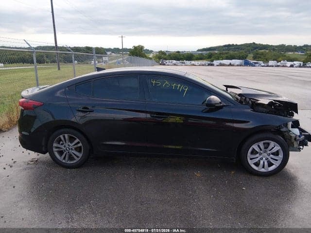2018 HYUNDAI ELANTRA SEL 12
