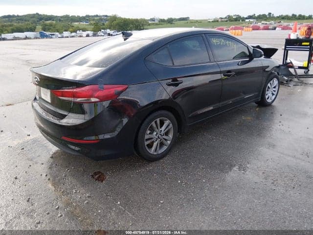 2018 HYUNDAI ELANTRA SEL 4