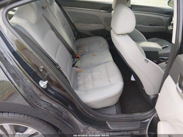 2018 HYUNDAI ELANTRA SEL 8