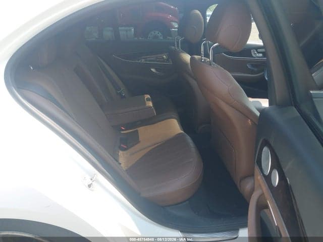 2017 MERCEDES-BENZ E 300 8
