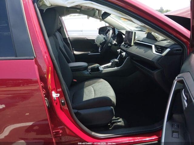 2025 TOYOTA RAV4 XLE 5