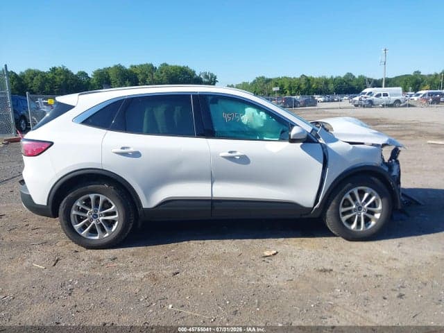 2021 FORD ESCAPE SE 12