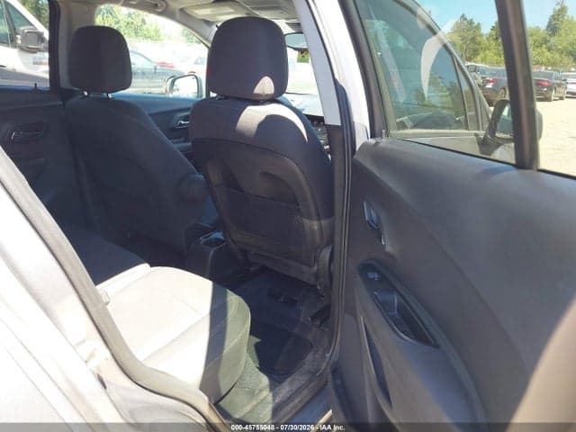 2020 CHEVROLET TRAX FWD LS 8