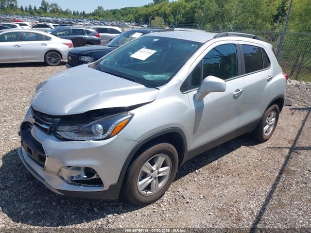 2020 CHEVROLET TRAX AWD LT 2