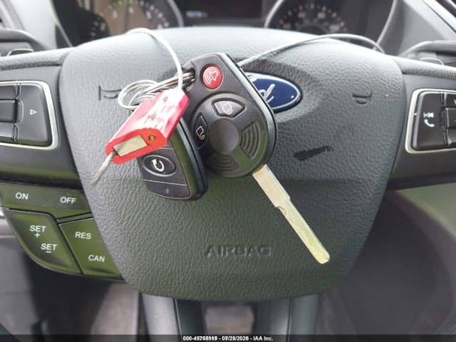 2017 FORD ESCAPE SE 11