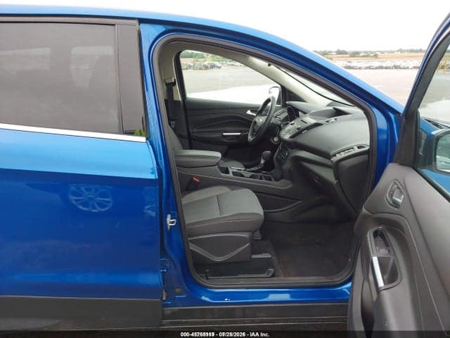2017 FORD ESCAPE SE 5