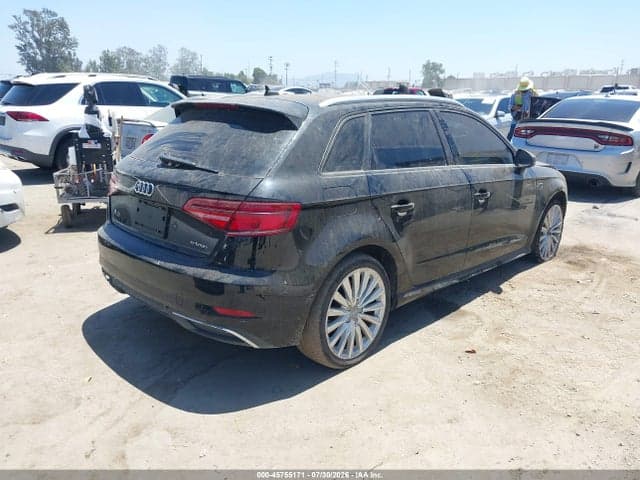 2017 AUDI A3 SPORTBACK E-TRON PREMIUM 4