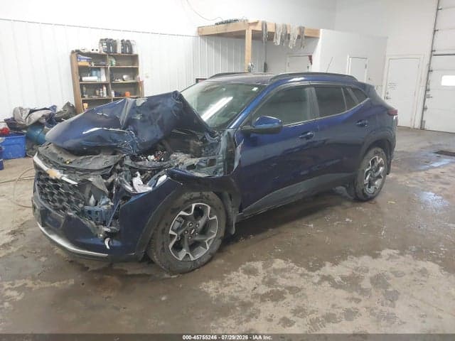 2024 CHEVROLET TRAX FWD LT 2